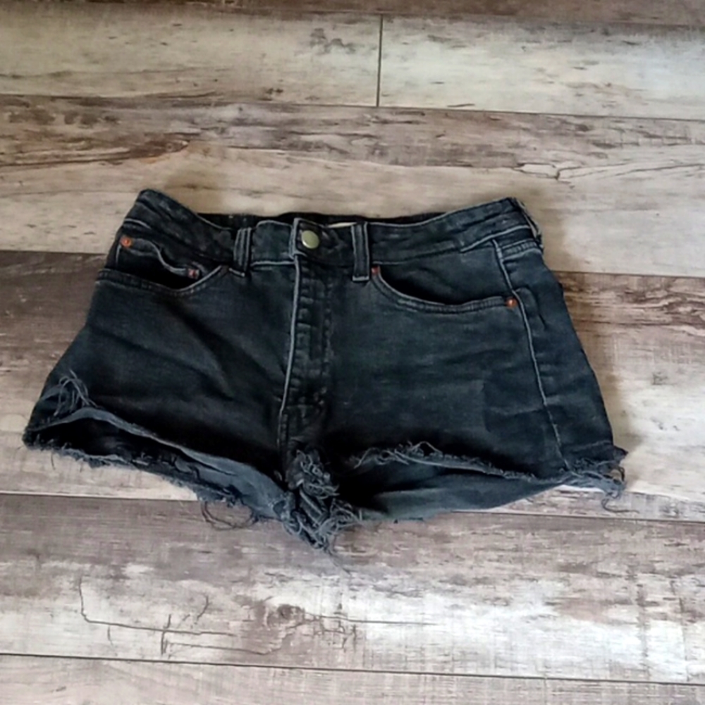 H&M black jean shorts 6 💚💚💚💚